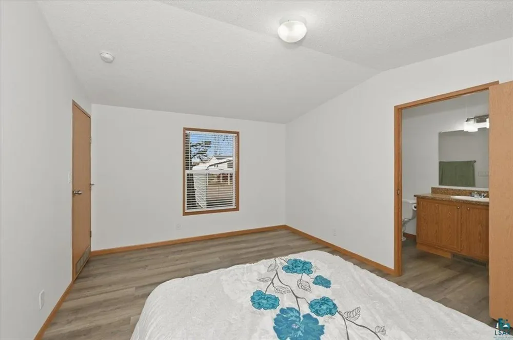 4474 Birchwood Drive Hermantown, MN 55811