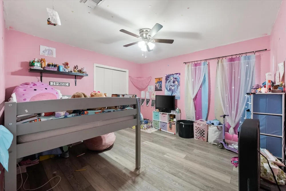 802 Crest Oak Court Arlington, TX 76012