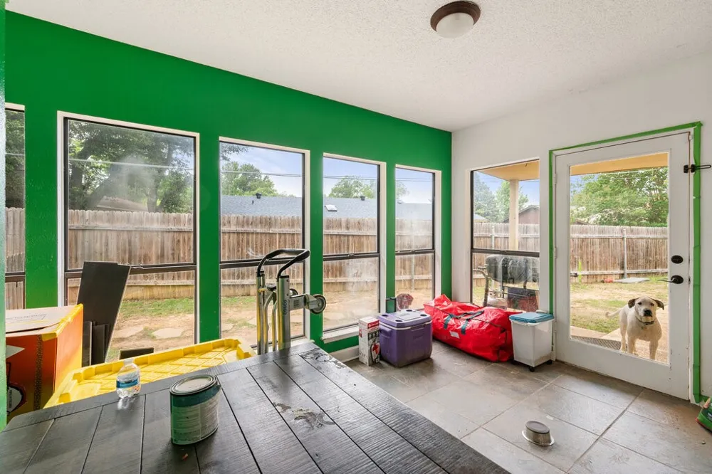 802 Crest Oak Court Arlington, TX 76012