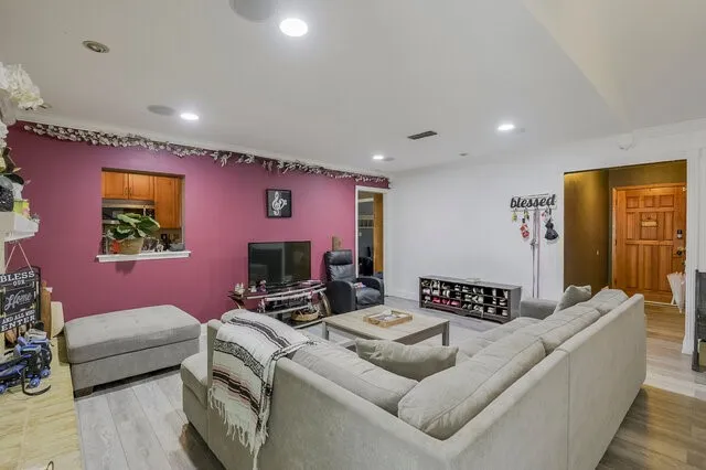802 Crest Oak Court Arlington, TX 76012