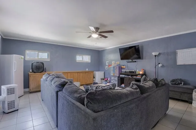 802 Crest Oak Court Arlington, TX 76012
