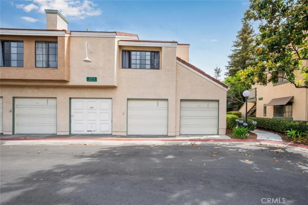 3572 W Stonepine Lane #F Anaheim, CA 92804