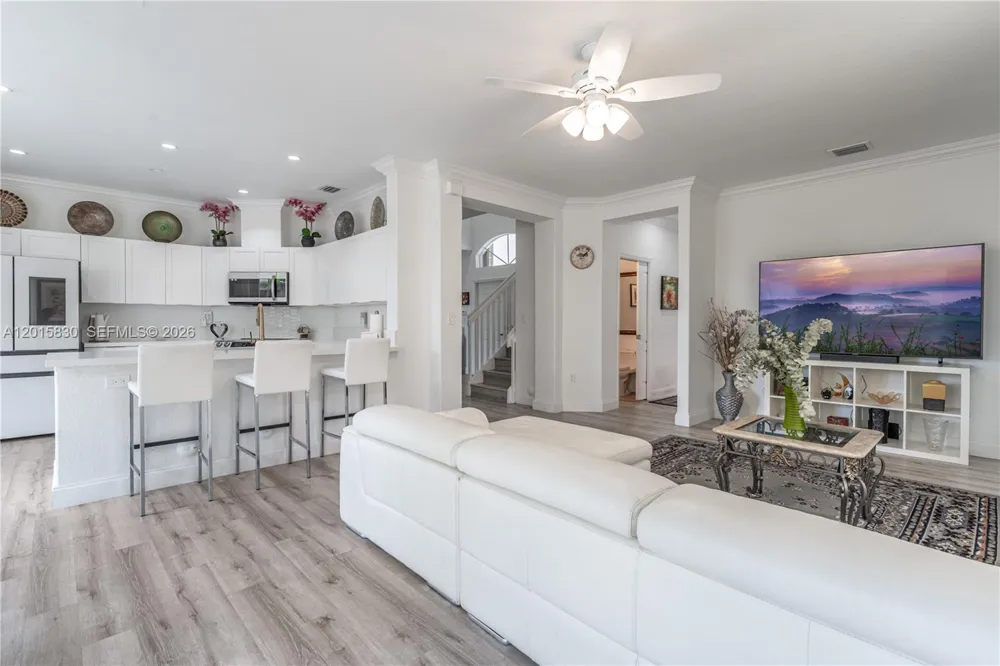 1733 SW 151st Pl Miami, FL 33185