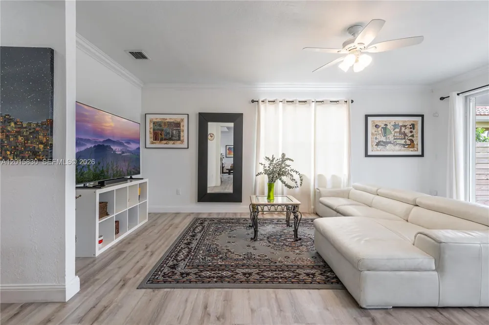 1733 SW 151st Pl Miami, FL 33185