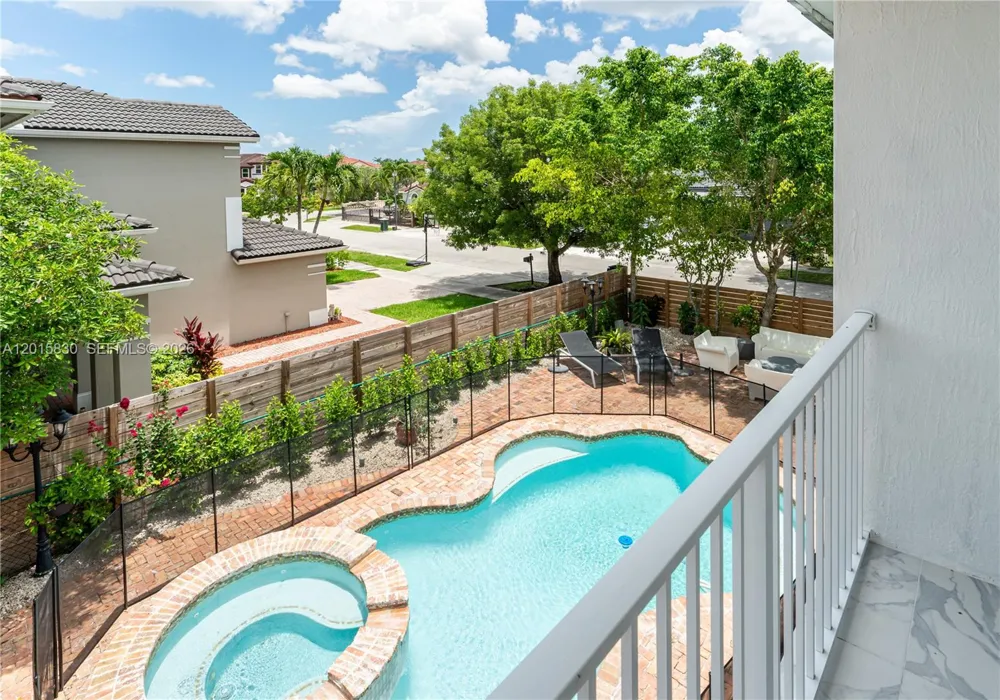 1733 SW 151st Pl Miami, FL 33185