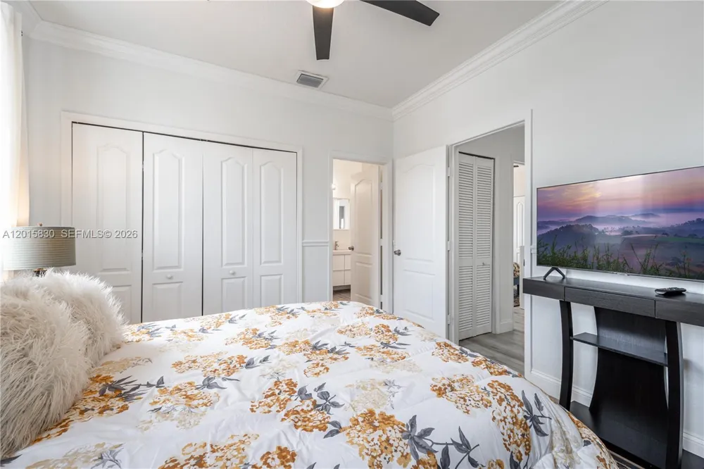 1733 SW 151st Pl Miami, FL 33185