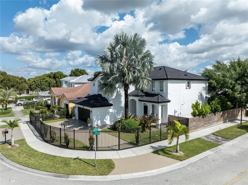 1733 SW 151st Pl Miami, FL 33185