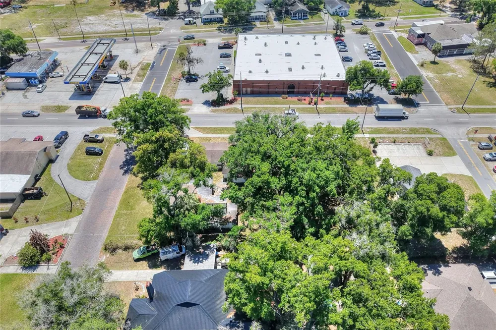 503 MERRIN STREET Plant City, FL 33563