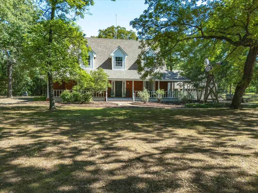 9627 County Road 4028 Kemp, TX 75143