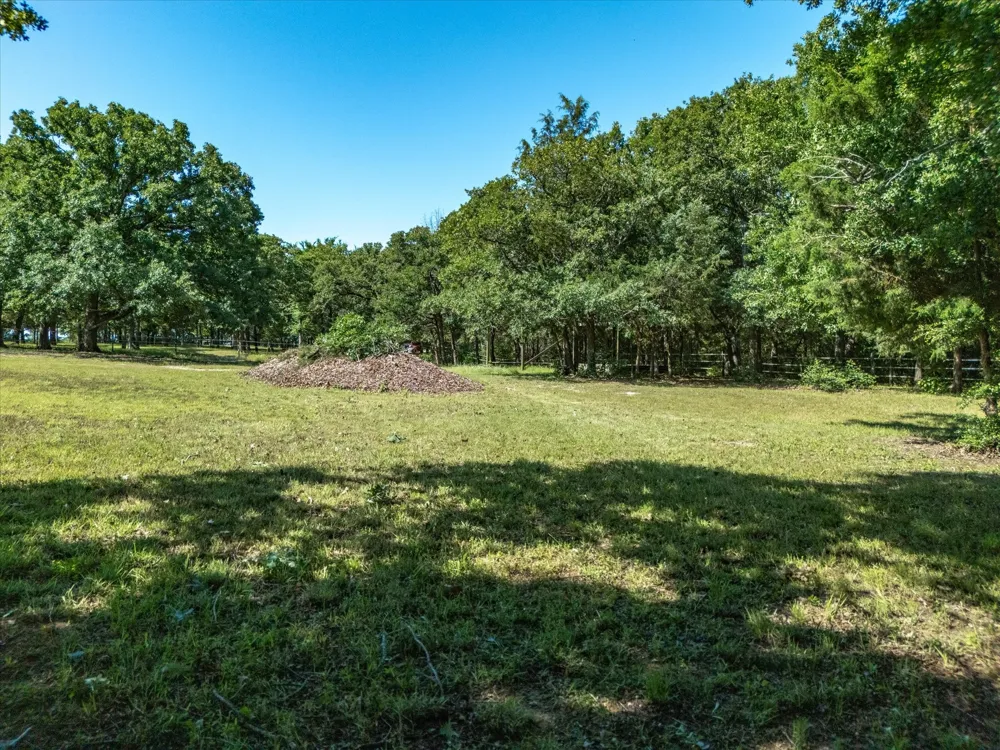 9627 County Road 4028 Kemp, TX 75143