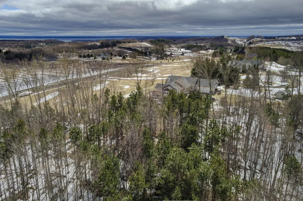 2567 Evergreen Valley Drive Suttons Bay Township, MI 49682