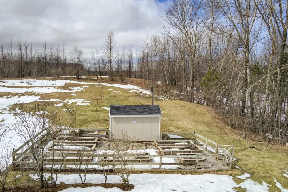 2567 Evergreen Valley Drive Suttons Bay Township, MI 49682