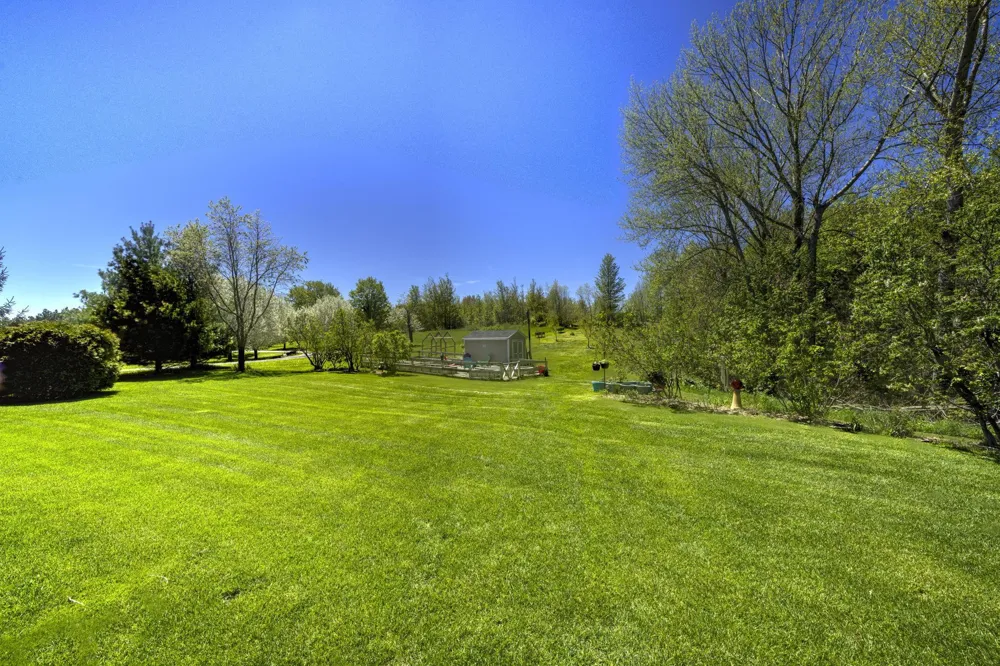 2567 Evergreen Valley Drive Suttons Bay Township, MI 49682