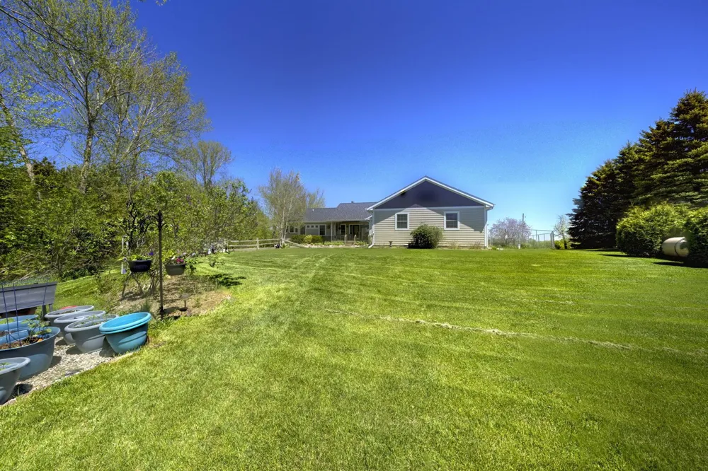 2567 Evergreen Valley Drive Suttons Bay Township, MI 49682