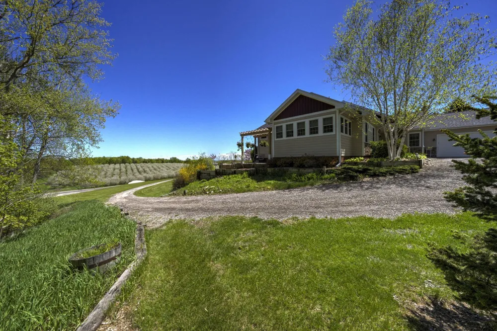 2567 Evergreen Valley Drive Suttons Bay Township, MI 49682