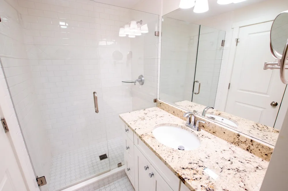 3784 S Lee Point Road Bingham Township, MI 49682