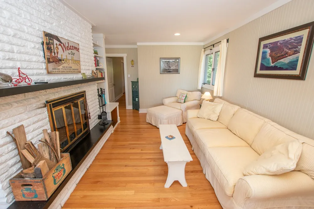 3784 S Lee Point Road Bingham Township, MI 49682