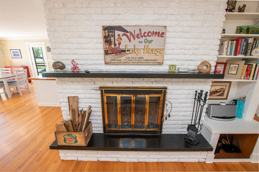 3784 S Lee Point Road Bingham Township, MI 49682