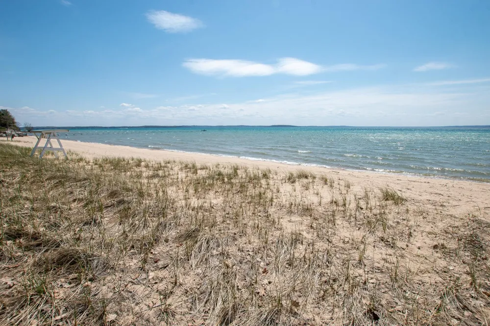 3784 S Lee Point Road Bingham Township, MI 49682