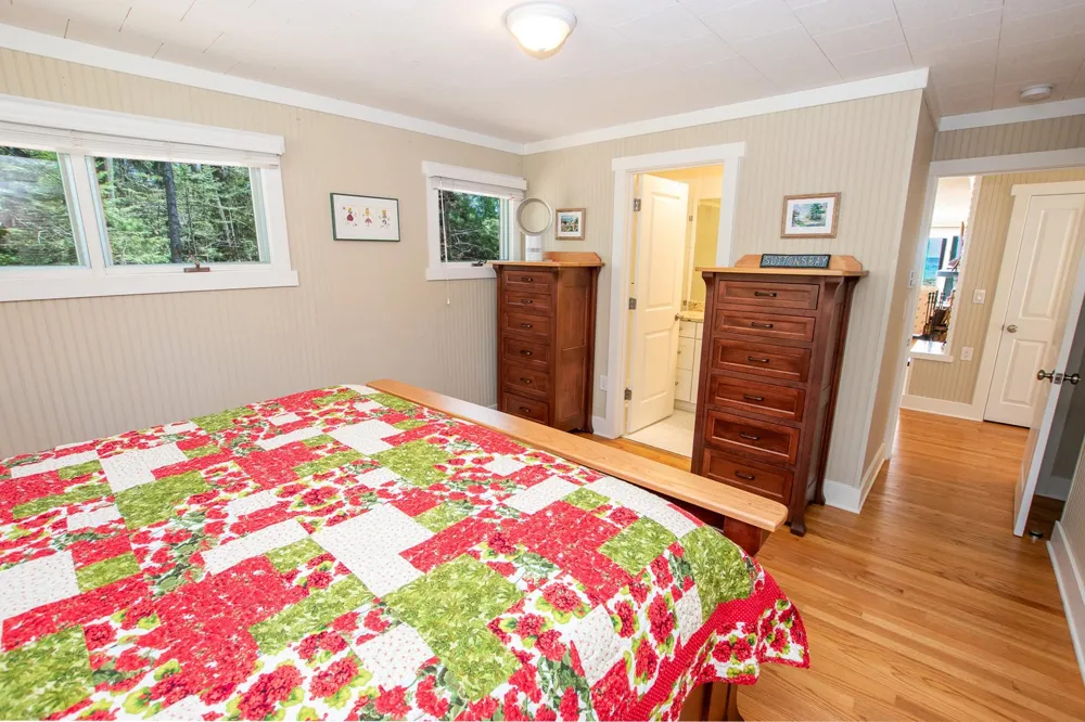 3784 S Lee Point Road Bingham Township, MI 49682