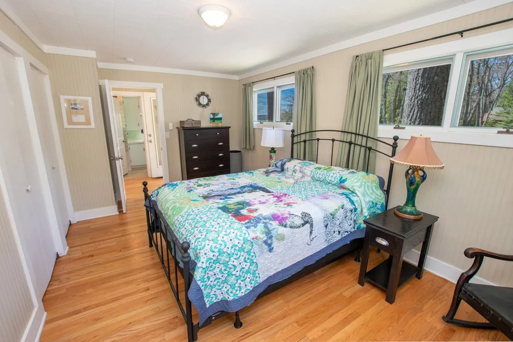 3784 S Lee Point Road Bingham Township, MI 49682