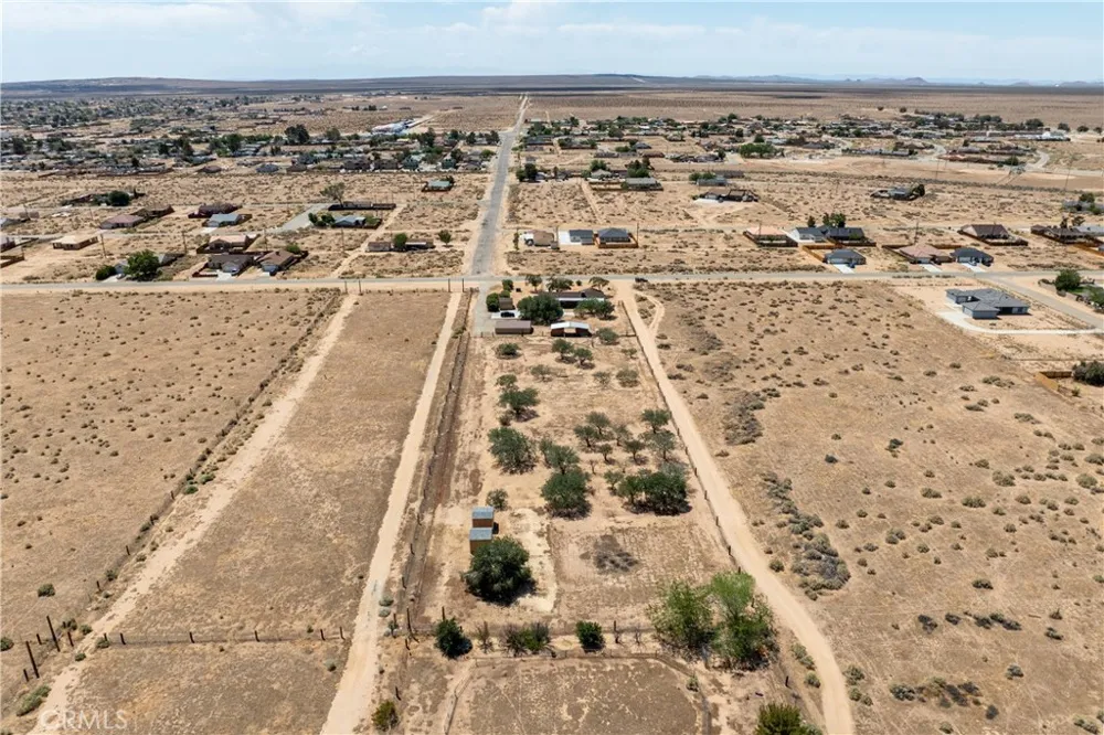 7435 Poppy California City, CA 93505