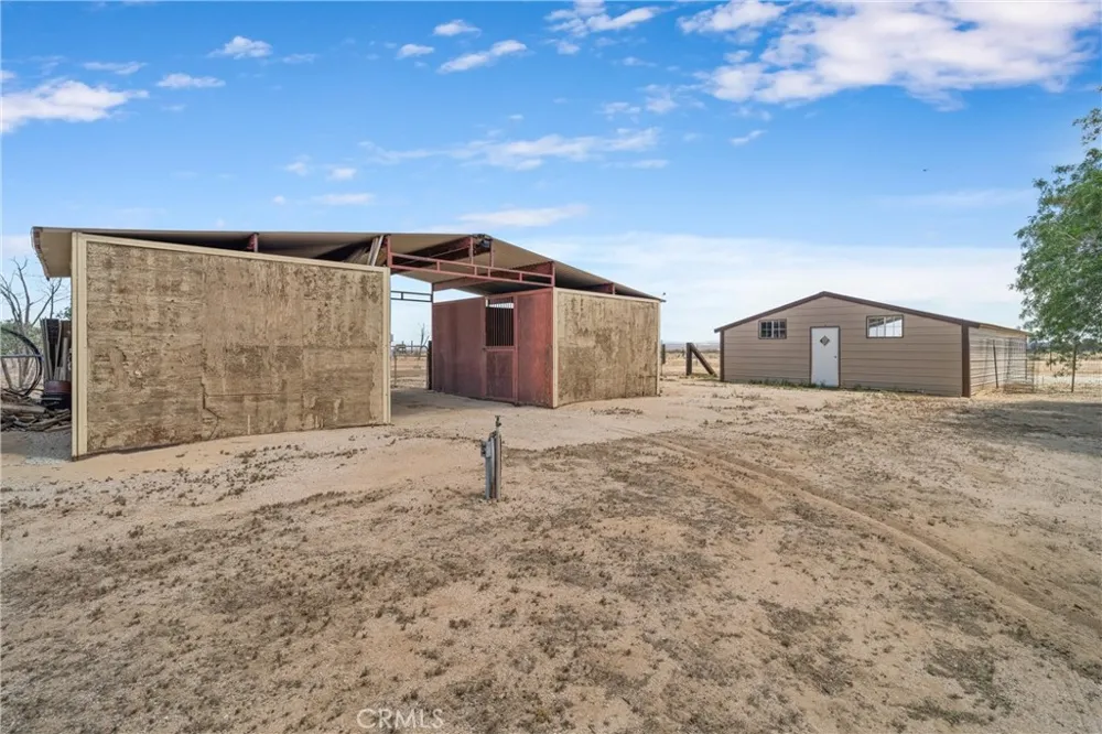 7435 Poppy California City, CA 93505
