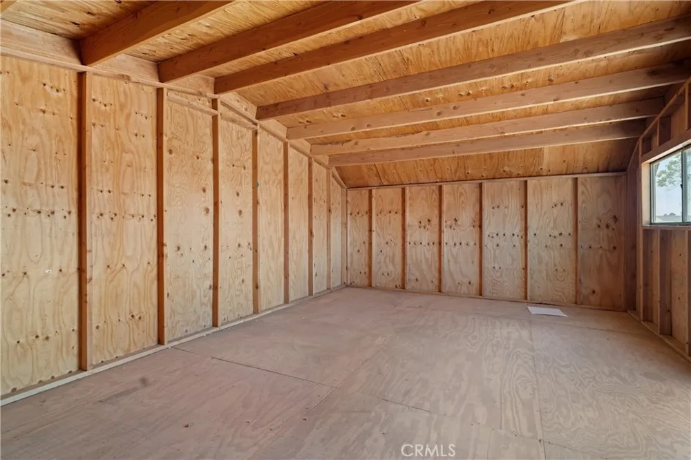 7435 Poppy California City, CA 93505