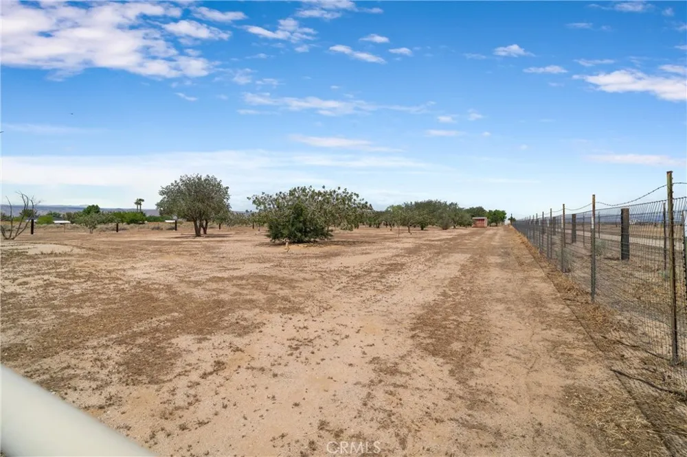 7435 Poppy California City, CA 93505