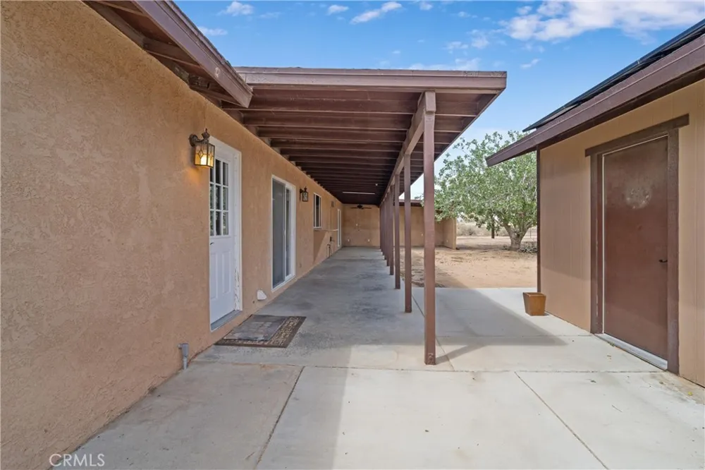 7435 Poppy California City, CA 93505