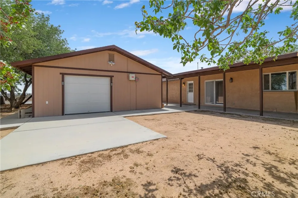 7435 Poppy California City, CA 93505