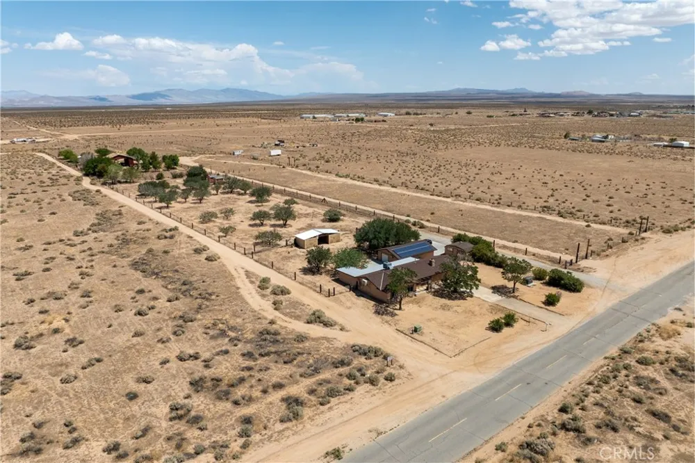 7435 Poppy California City, CA 93505