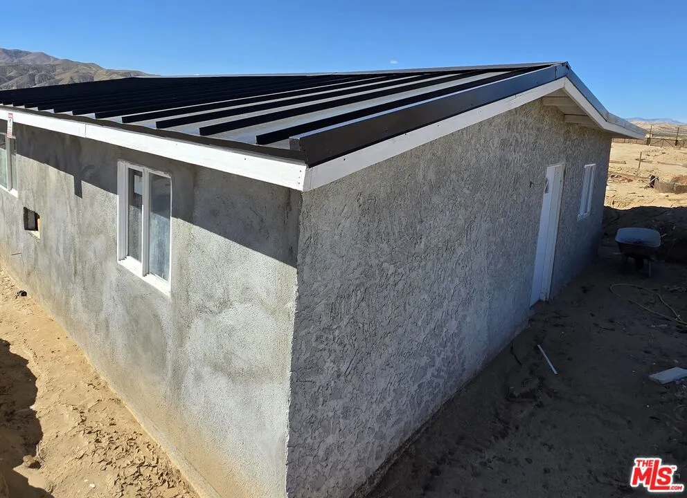 7797 Quartz Road Mojave, CA 93519