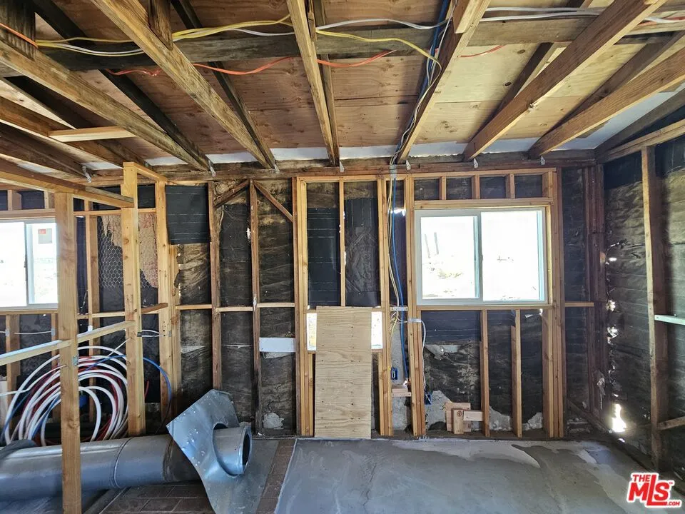 7797 Quartz Road Mojave, CA 93519
