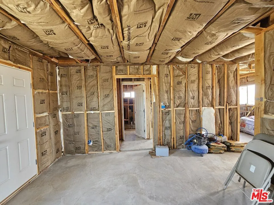7797 Quartz Road Mojave, CA 93519
