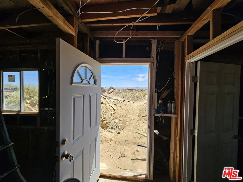 7797 Quartz Road Mojave, CA 93519