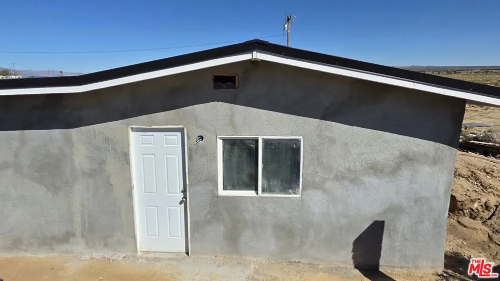 7797 Quartz Road Mojave, CA 93519