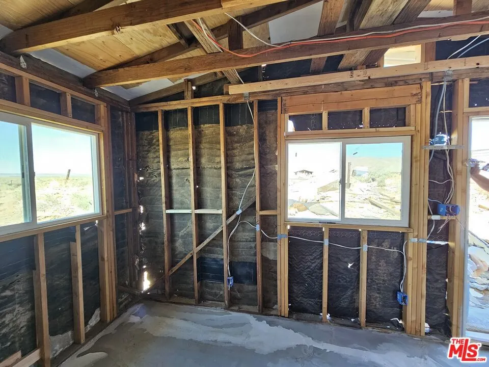 7797 Quartz Road Mojave, CA 93519