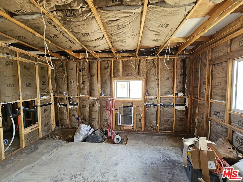 7797 Quartz Road Mojave, CA 93519