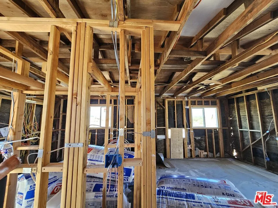 7797 Quartz Road Mojave, CA 93519