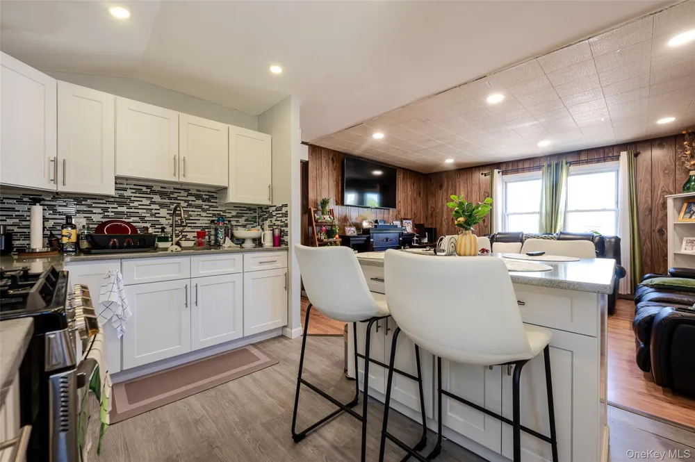 126 Scranton Avenue Lynbrook, NY 11563