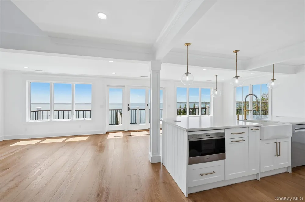 22 Laura Lee Drive Center Moriches, NY 11934