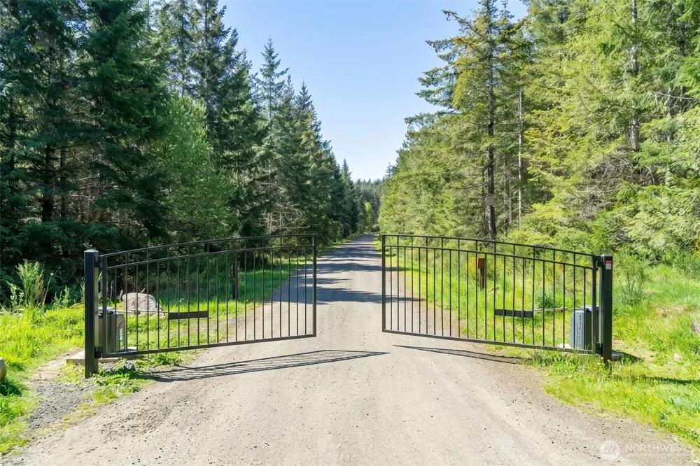 890 E Anchor View Lane Shelton, WA 98584