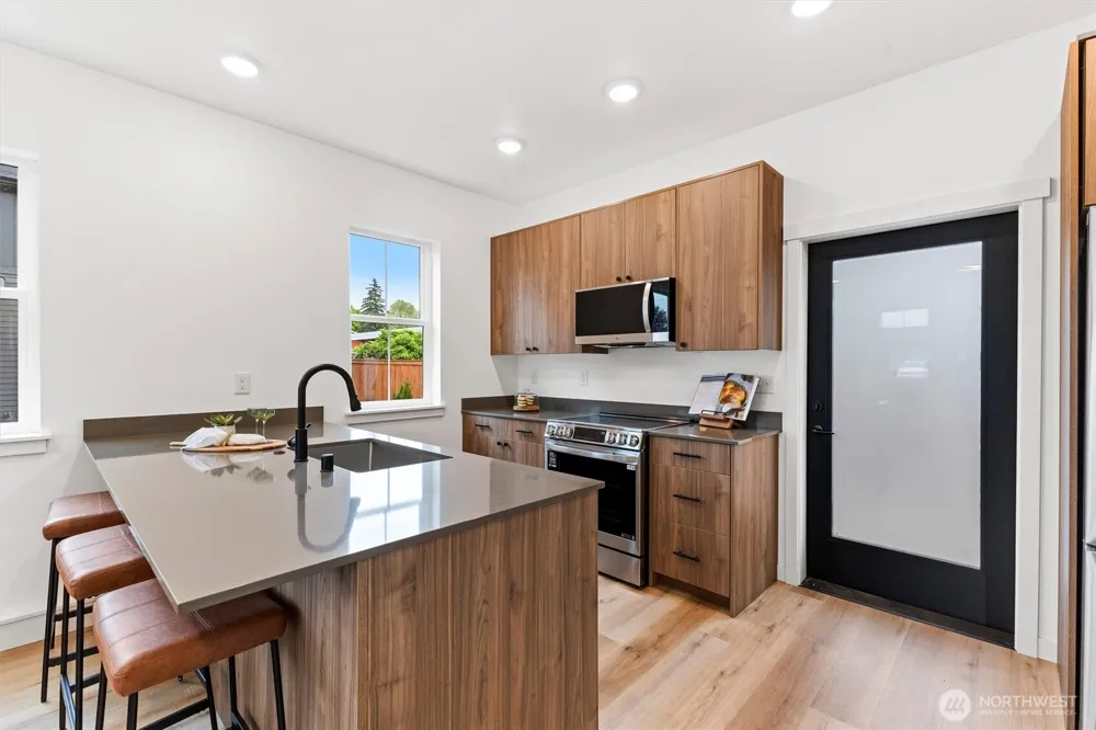 303 S 17th Street Lynden, WA 98264