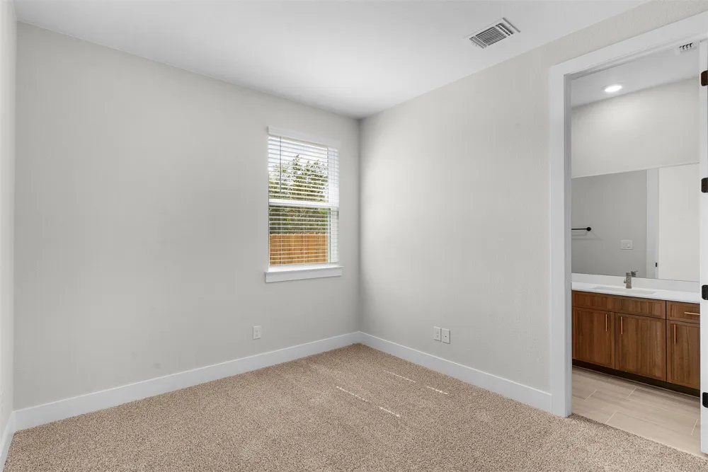 4742 Regents Place Round Rock, TX 78665