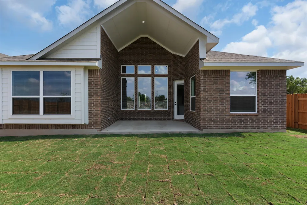 4742 Regents Place Round Rock, TX 78665