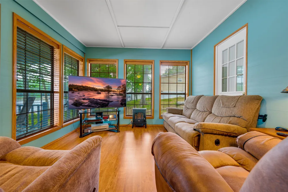 20 Waco Elkhart, TX 75839