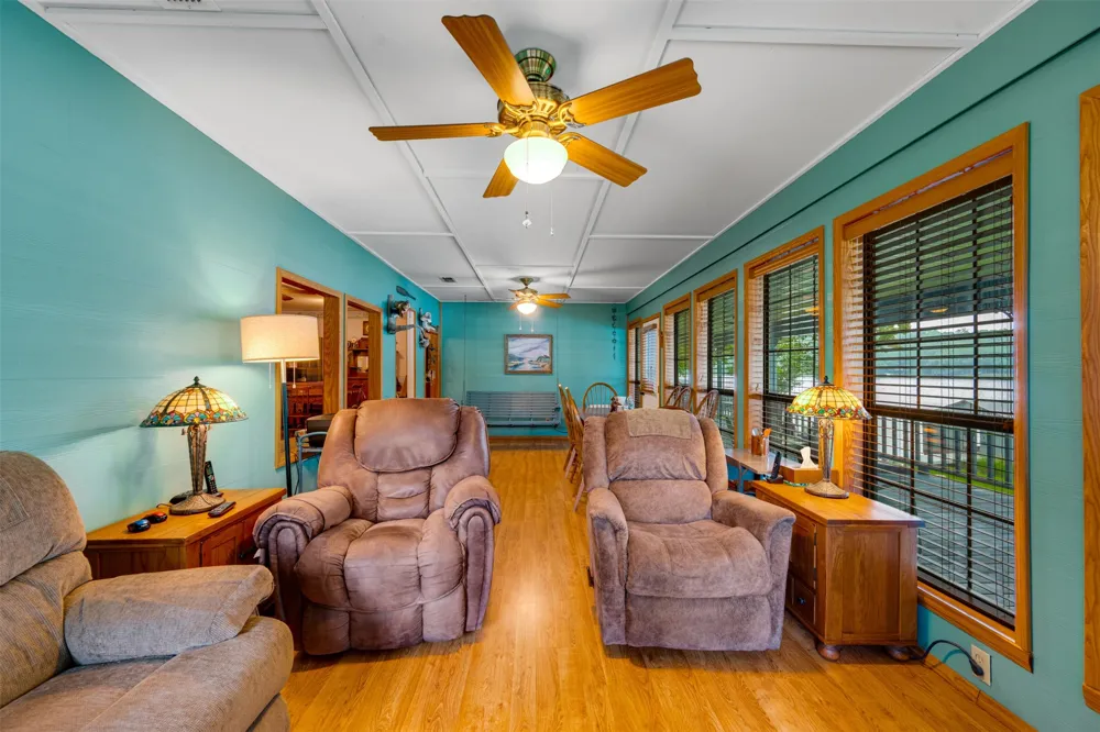 20 Waco Elkhart, TX 75839