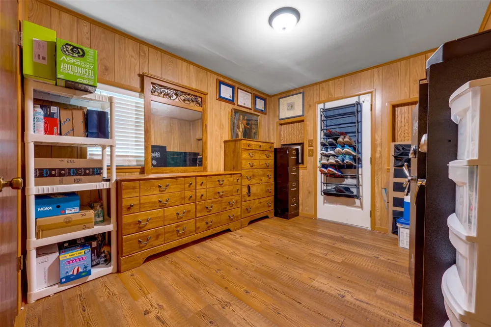 20 Waco Elkhart, TX 75839