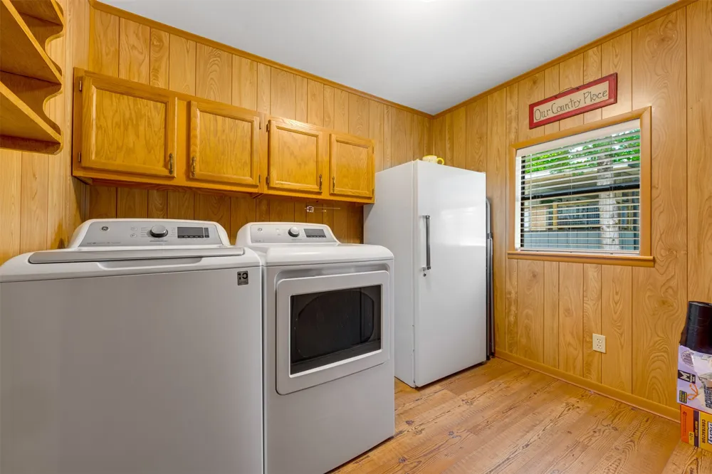 20 Waco Elkhart, TX 75839